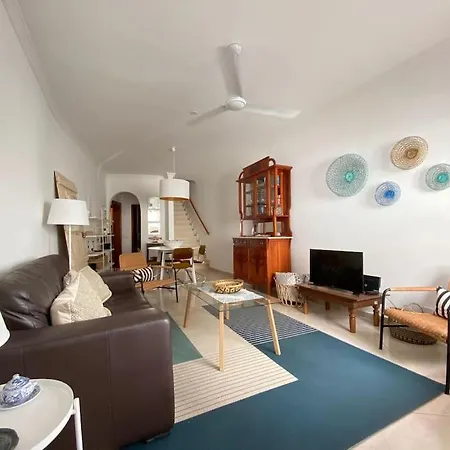 Casawolhao Almirante - Maison De Pecheur Quartier Historique بيت للعطل *